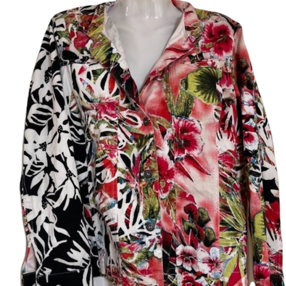 Chico's button-down shirt size 2 black floral print red - Picture 1 of 5